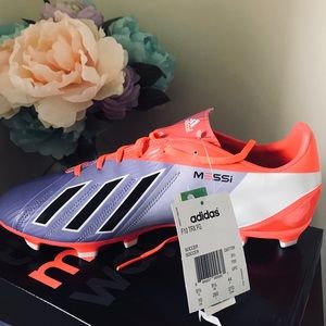 Messi Woman’s Cleats